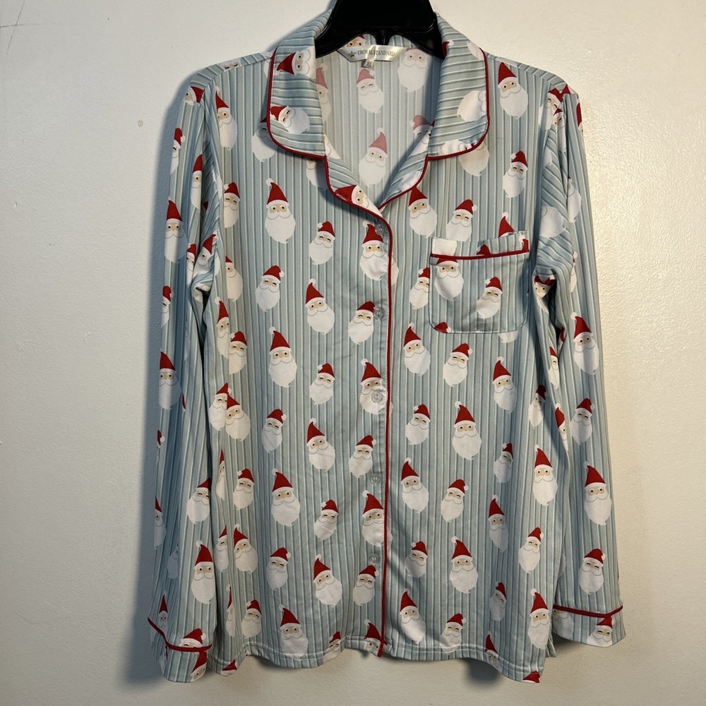 The Royal Standard Women‎ XL Santa Print Pajama Top 6312